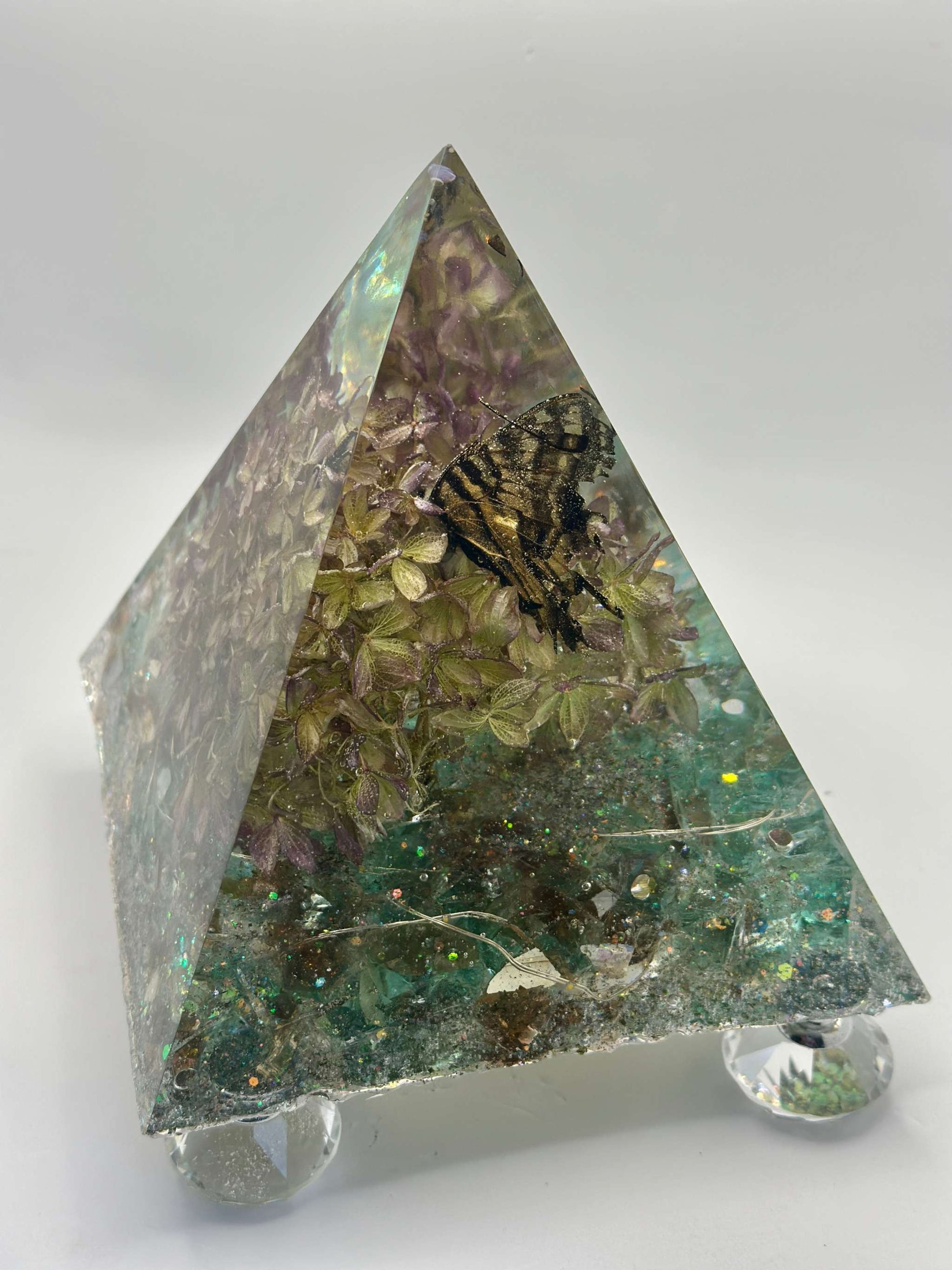 Butterfly Handmade Home Decor Epoxy Resin Pyramid Lighted Sculpture